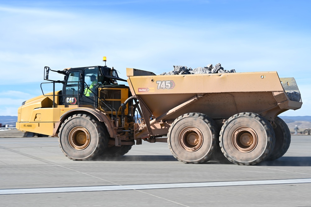 Ellsworth AFB Runway Construction