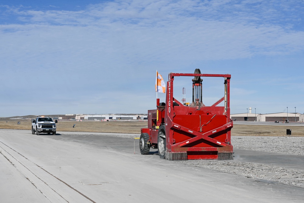 Ellsworth AFB Runway Construction