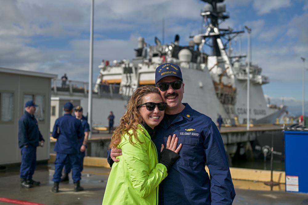 Coast Guard national security cutter returns to California from 130-day Bering Sea patrol