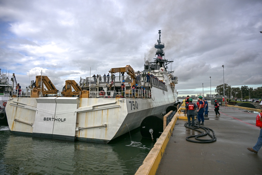 Coast Guard national security cutter returns to California from 130-day Bering Sea patrol