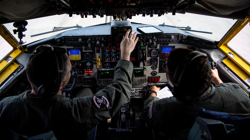 MacDill pilots fly local patterns, enhance proficiency