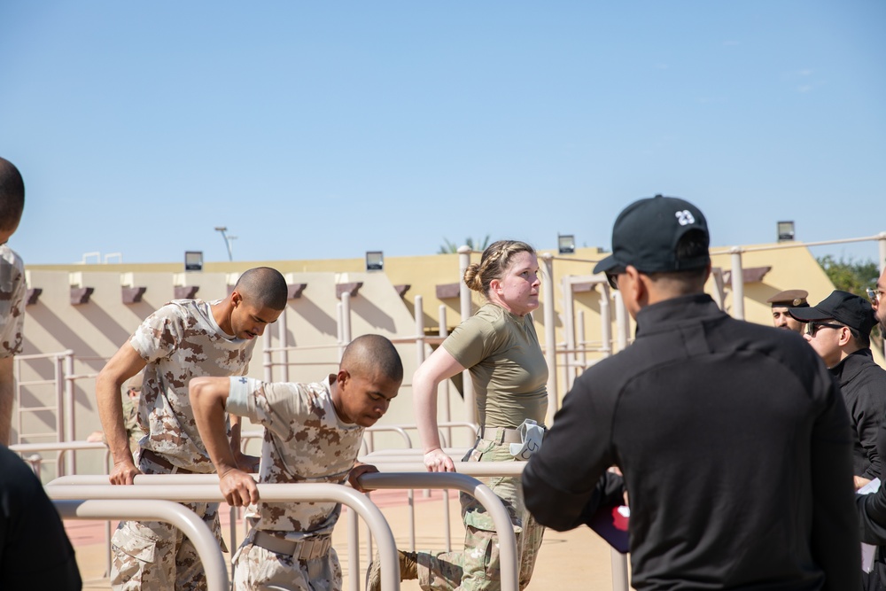 West Virginia, District of Columbia National Guard Members, and Qatar National Service Academy cadets complete mystery event during the 2025 Best Warrior Competition