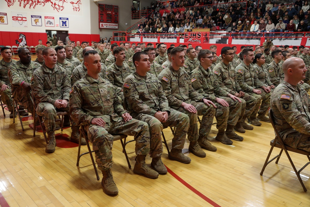 Approximately 550 ‘Blackhawk Battalion’ Soldiers Mobilize for Overseas Mission