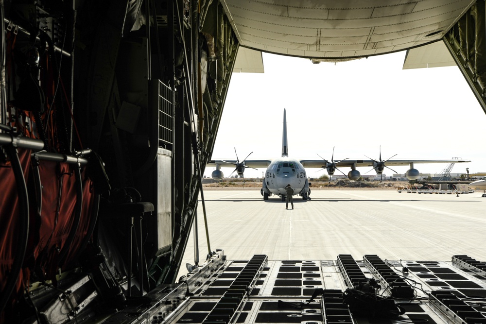 Marine KC-130Js hold formation flight training in Arizona