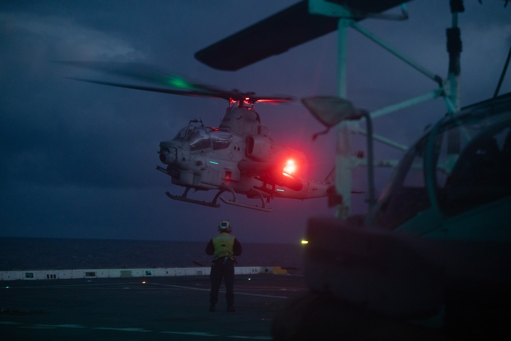 31st MEU | Night Flight Operations