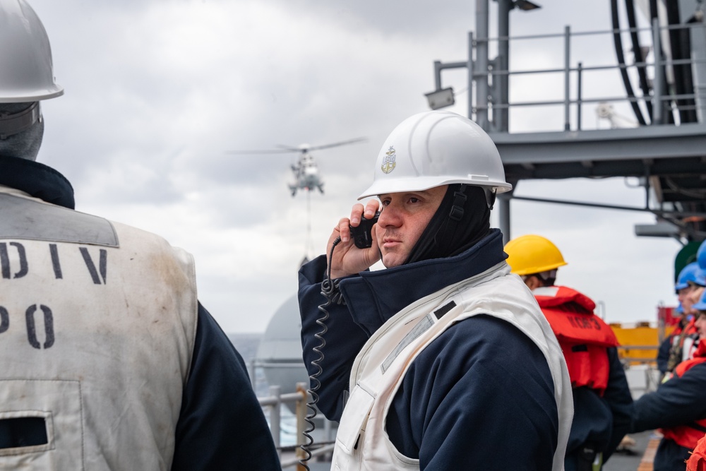 USS America (LHA 6) Conducts RAS with USNS Charles Drew (T-AKE 10)