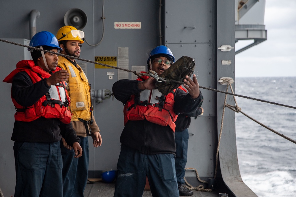 USS America (LHA 6) Conducts RAS with USNS Charles Drew (T-AKE 10)