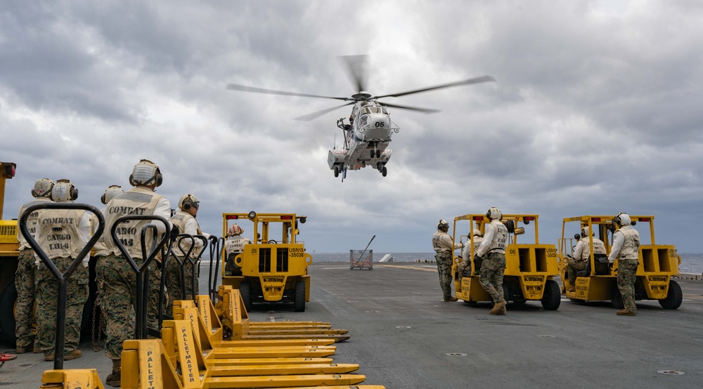 USS America (LHA 6) Conducts RAS with USNS Charles Drew (T-AKE 10)