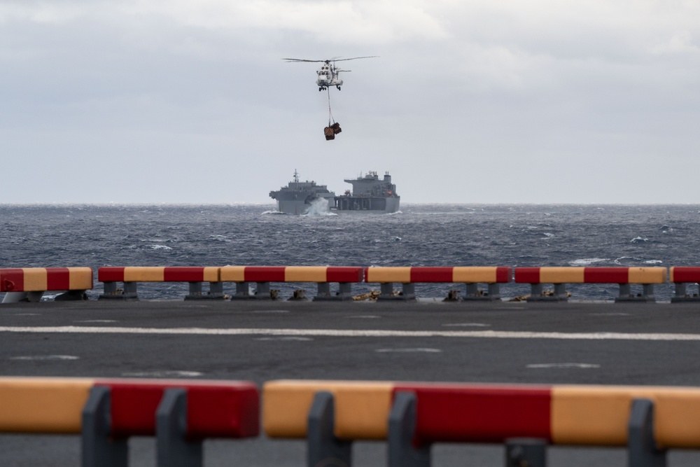 USS America (LHA 6) Conducts RAS with USNS Charles Drew (T-AKE 10)