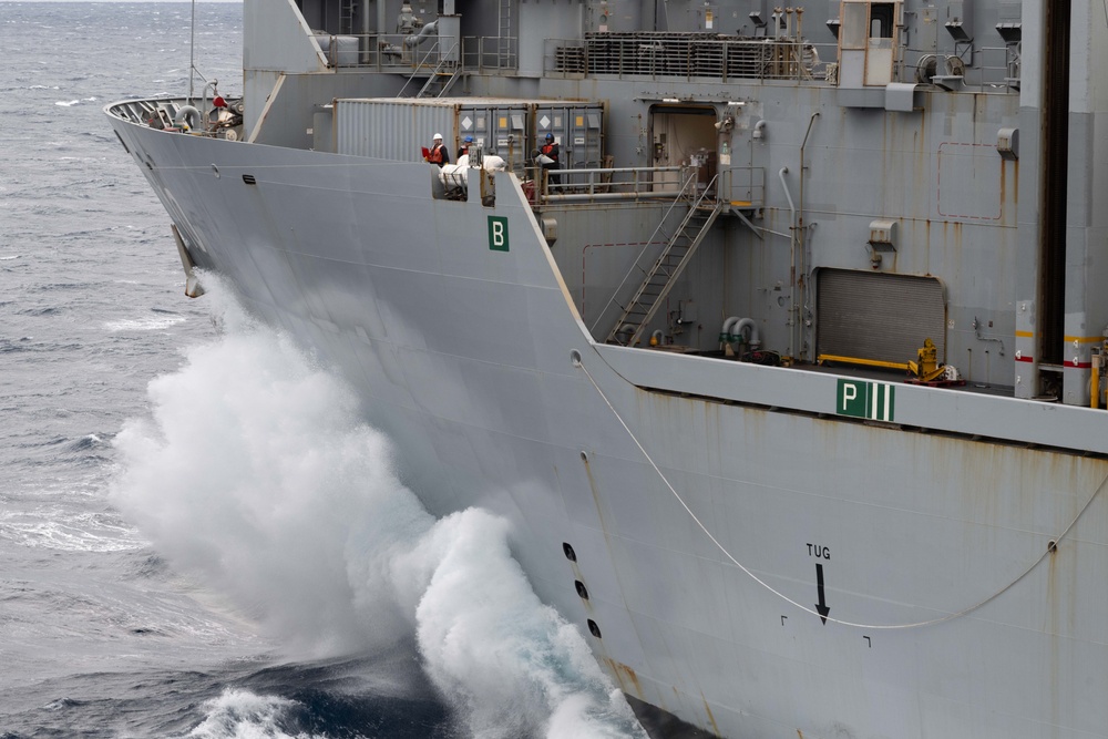 USS America (LHA 6) Conducts RAS with USNS Charles Drew (T-AKE 10)