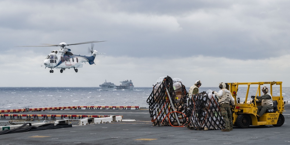 USS America (LHA 6) Conducts RAS with USNS Charles Drew (T-AKE 10)