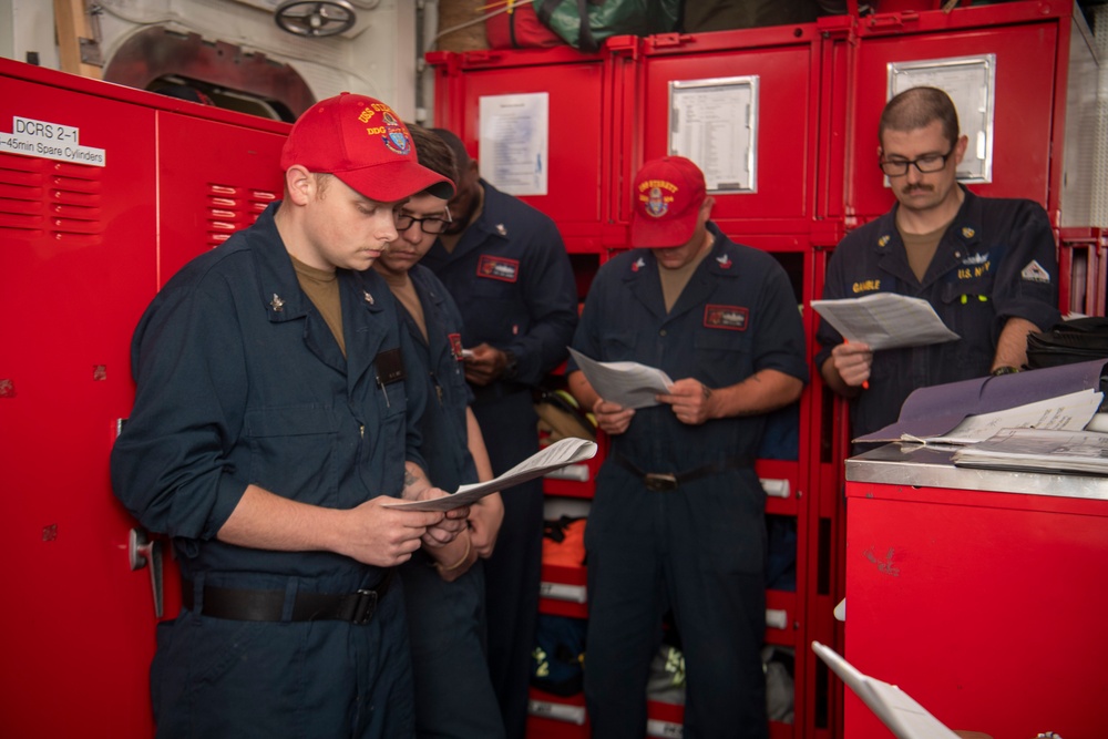 USS Sterett conducts routine operations as part of the Carl Vinson Carrier Strike Group