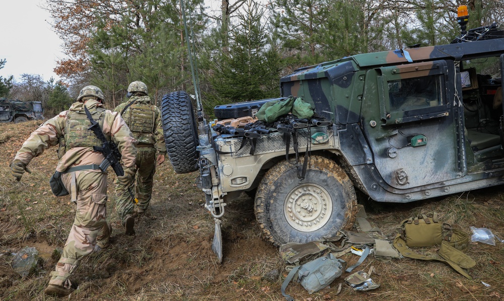 Soldiers from 41st FAB respond to simulated mass casualties during brigade evaluation exercise