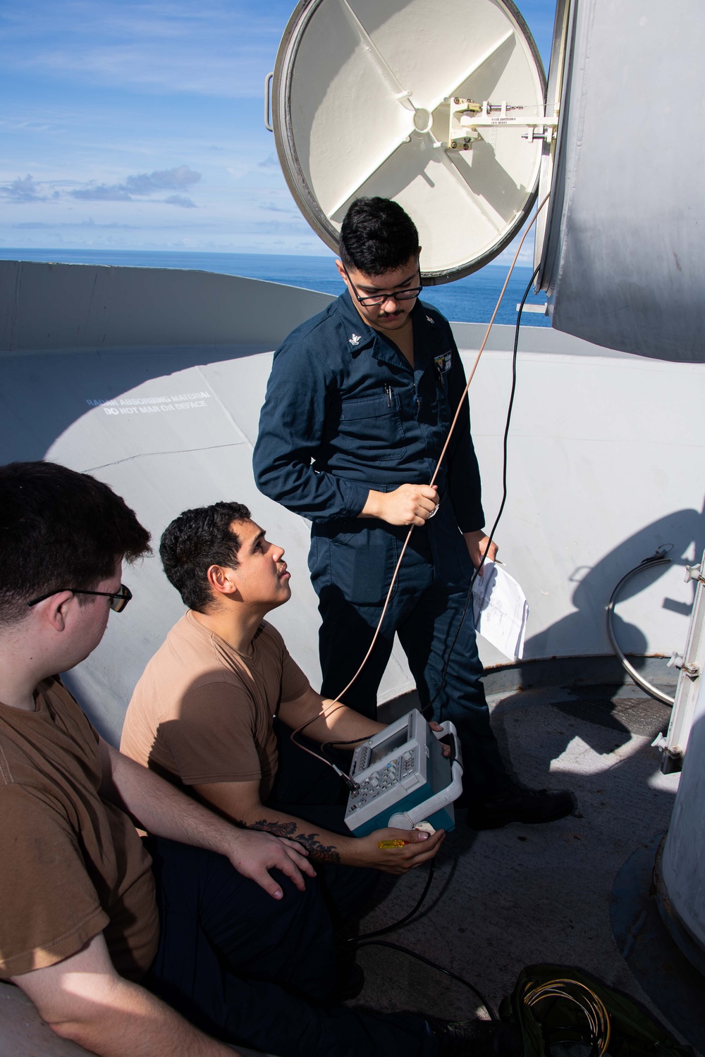 USS Carl Vinson (CVN 70) Conducts Routine Operations in the Sibutu Passage