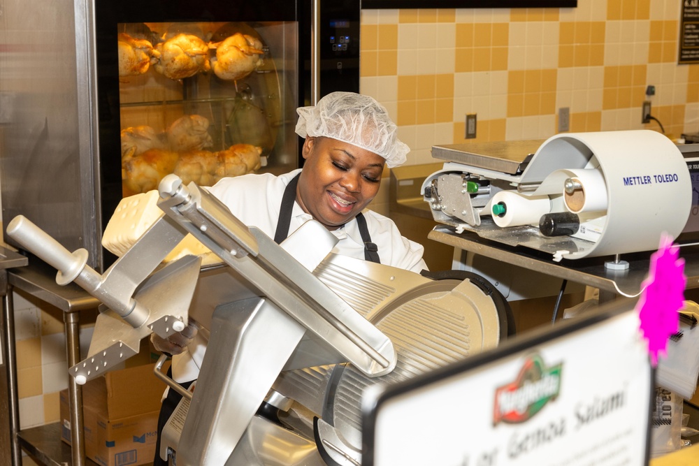 New Pilot Program Expands Commissary Benefits to DoD Civilian Employees