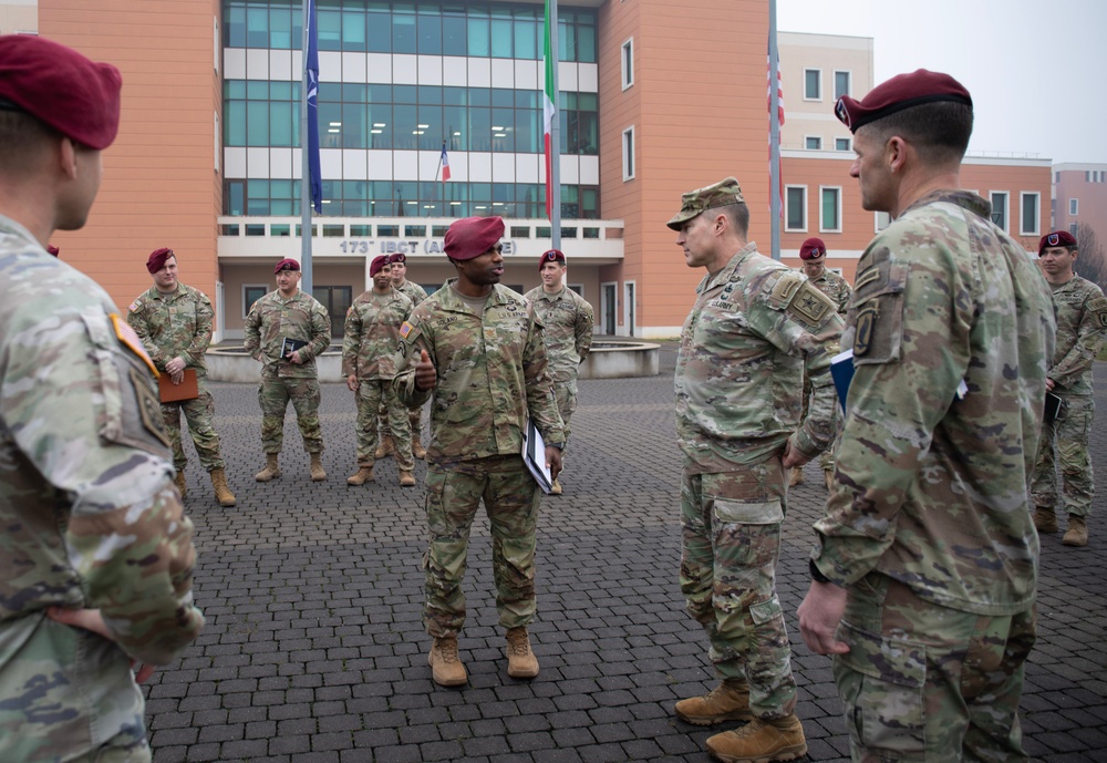 Lt. Gen Joseph Ryan visits Vicenza, Italy