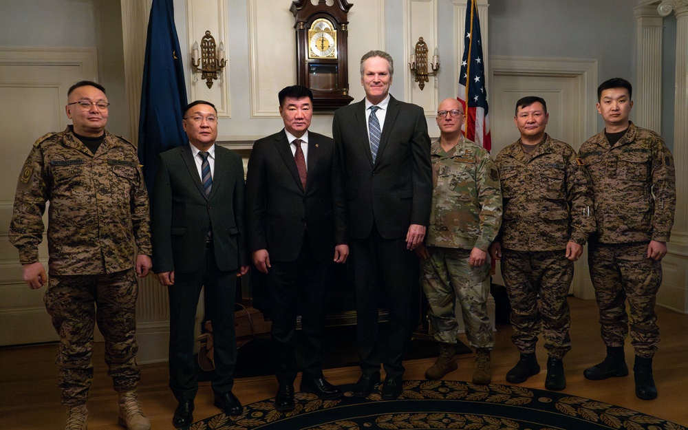 Alaksa's Govt. Meets The Mongolian Minister of Defense