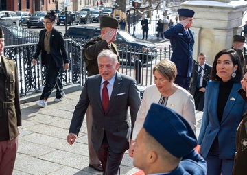 Mass. Guard Welcomes King of Jordon to State House