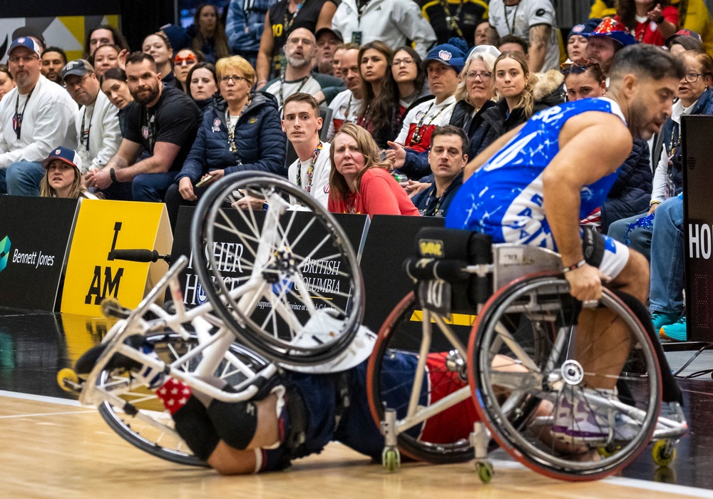 Team U.S. competes against Israel in wheelchair basketball finals, earns silver