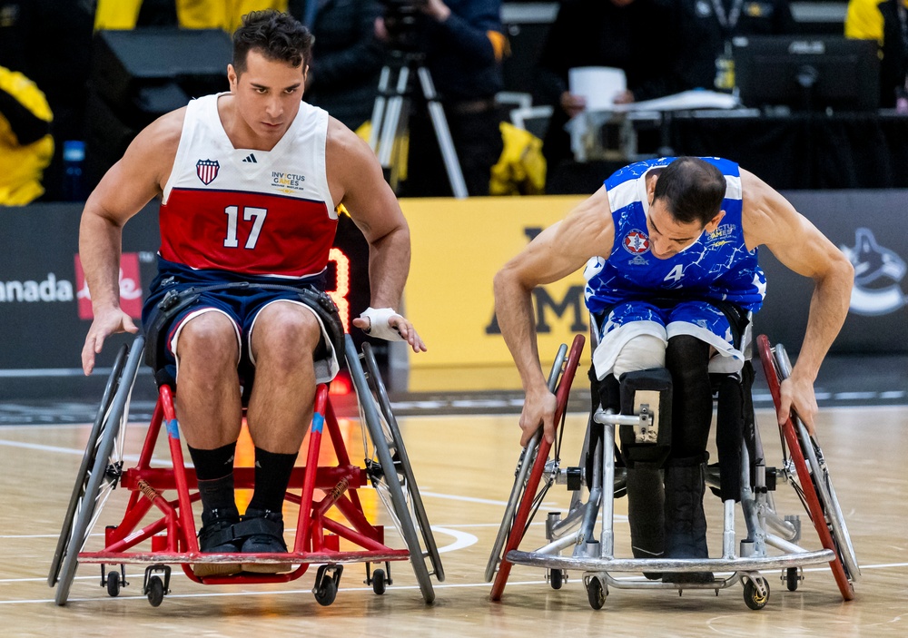 Team U.S. competes against Israel in wheelchair basketball finals, earns silver