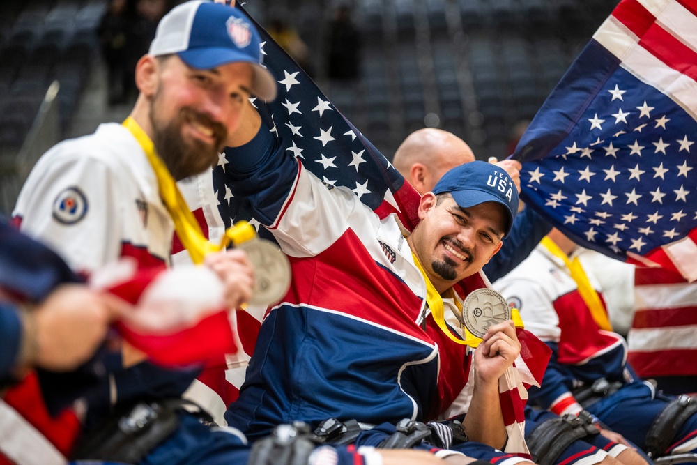 Team U.S. competes against Israel in wheelchair basketball finals, earns silver