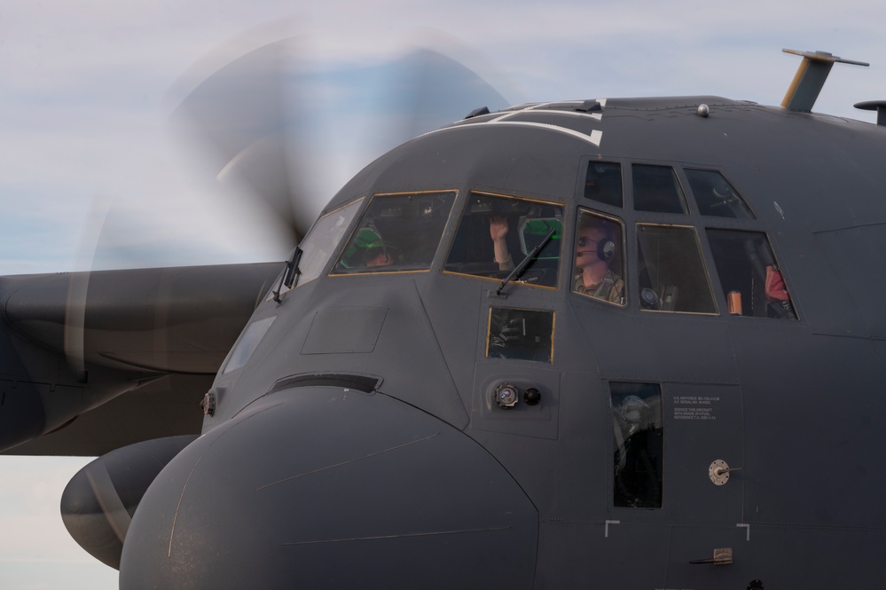 Joint aerial night operations at EW 25.1