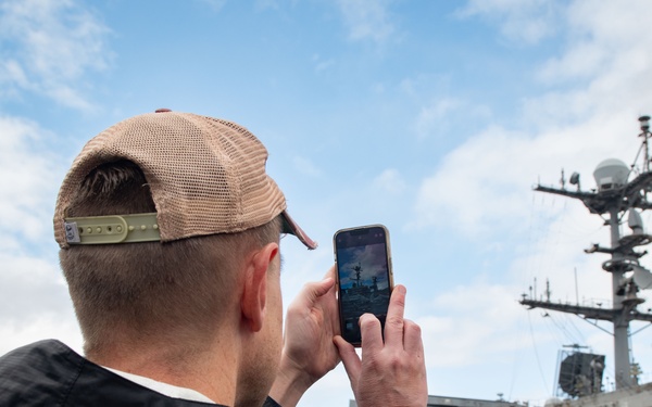 USS Harry S. Truman (CVN 75) welcomes NSA Souda Bay personnel