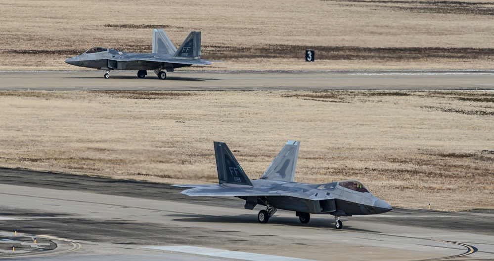 1st Fighter Wing Demonstrates Strength and Readiness in Elephant Walk