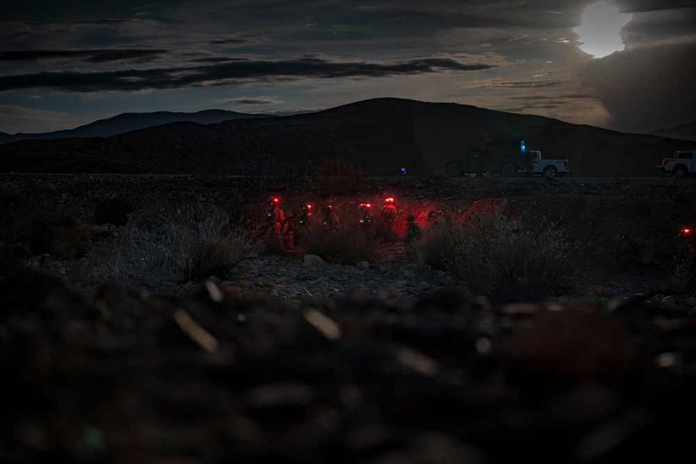 Marines with 2/7 conduct range 410A at night during ITX 1-25