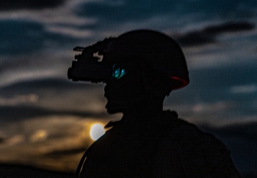Marines with 2/7 conduct range 410A at night during ITX 1-25