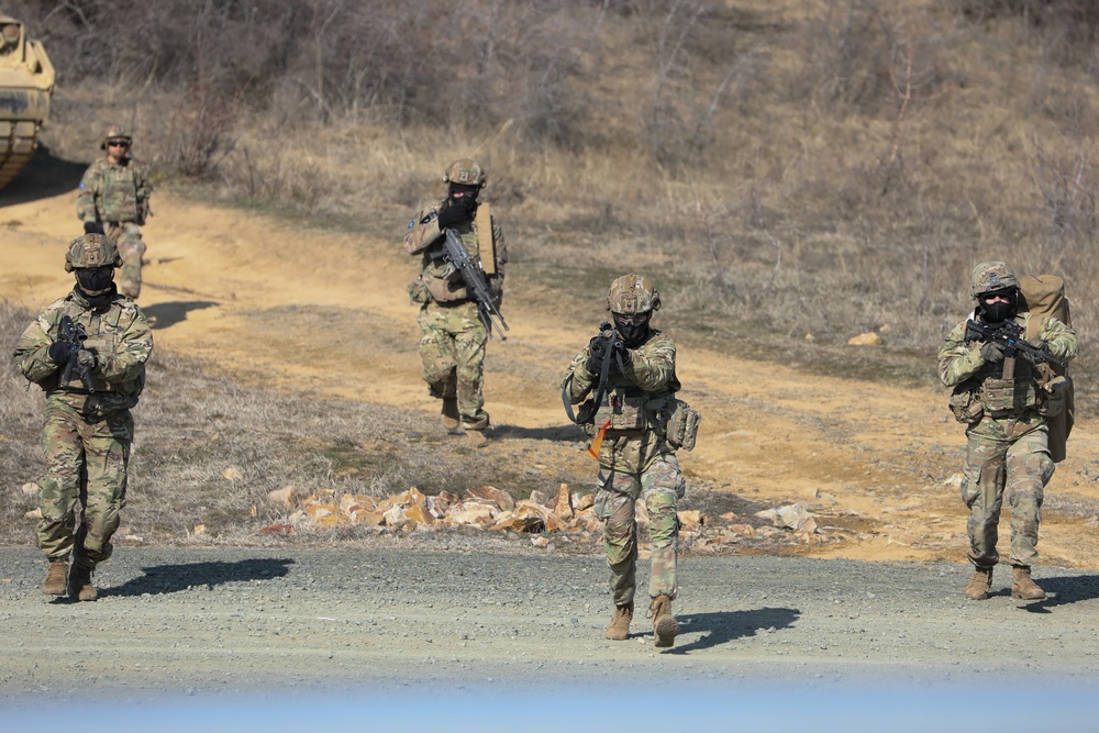 3rd ABCT, 1st Armored Division Conducts Urban Assault Training