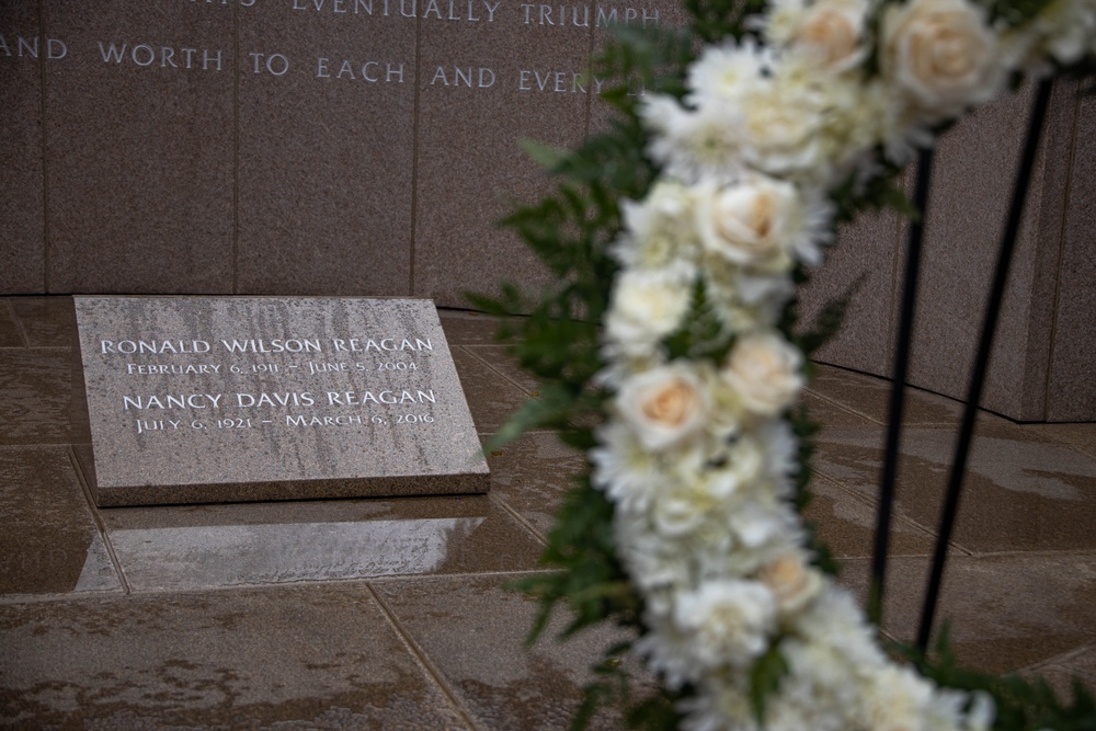 Marines Participate in Annual President Ronald Reagan Wreath Laying Ceremony