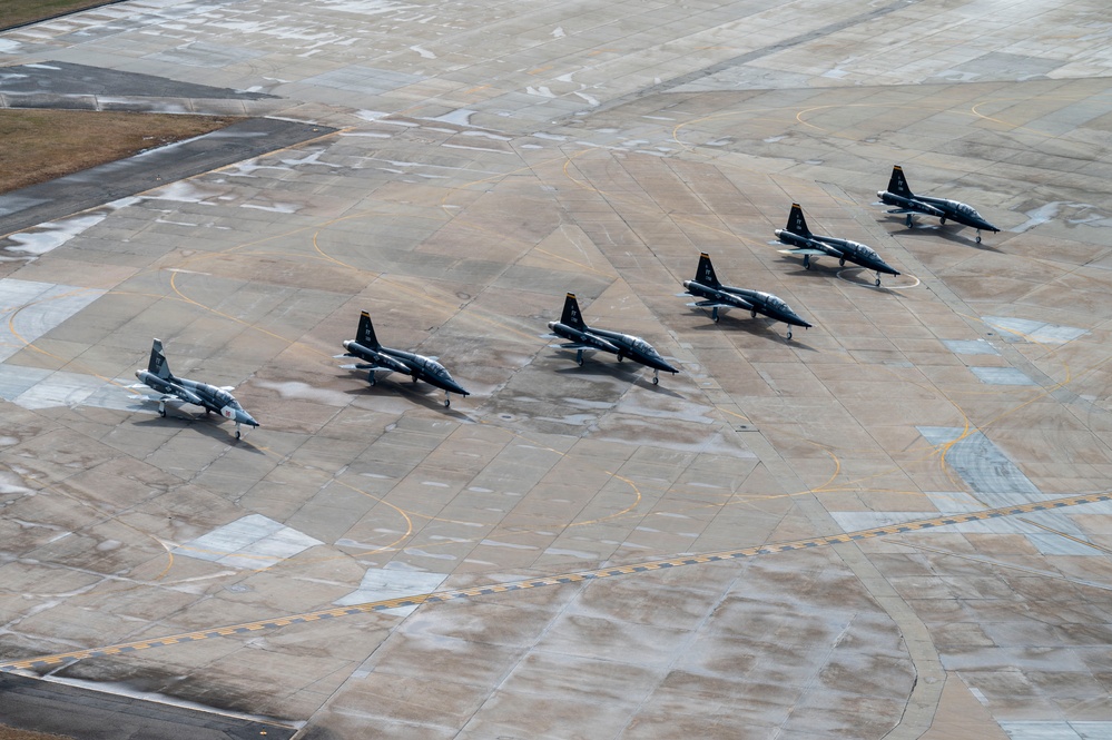 1st Fighter Wing demonstrates strength and readiness in Elephant Walk