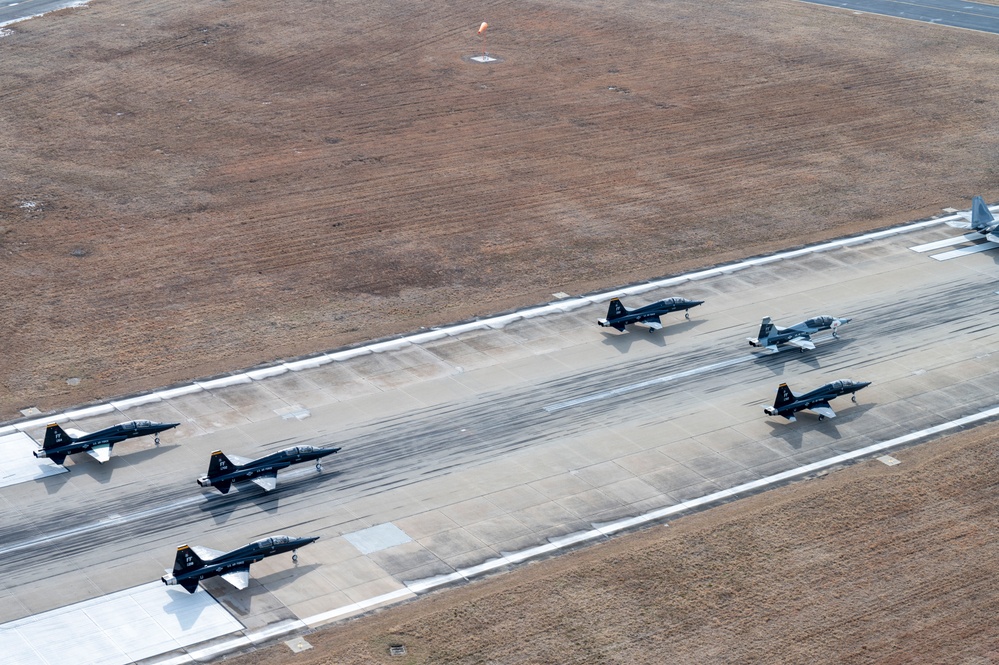 1st Fighter Wing demonstrates strength and readiness in Elephant Walk