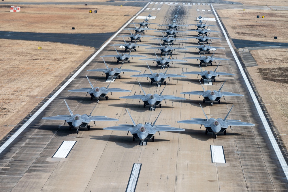 1st Fighter Wing demonstrates strength and readiness in Elephant Walk