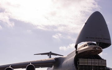 Uniting Forces: Marines and Airmen Collaborate in C-5 Super Galaxy Training Exercise