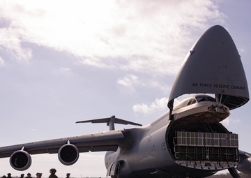 Uniting Forces: Marines and Airmen Collaborate in C-5 Super Galaxy Training Exercise
