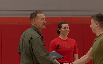 Col. Jared K. Stone awards HITT Instructor Course students