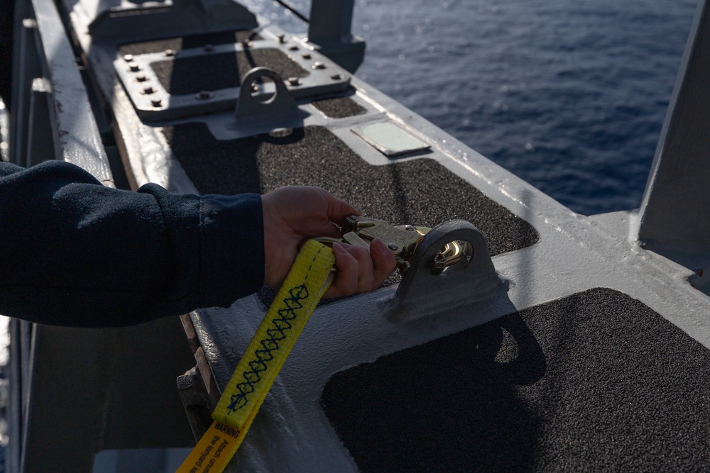 USS Oscar Austin (DDG 79) Performs Daily Operations