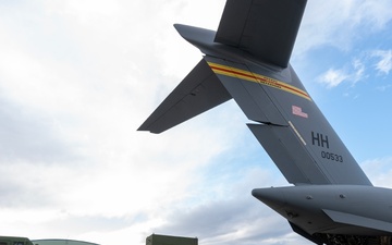 KS25: US, JSDF conduct C-17 static loading test