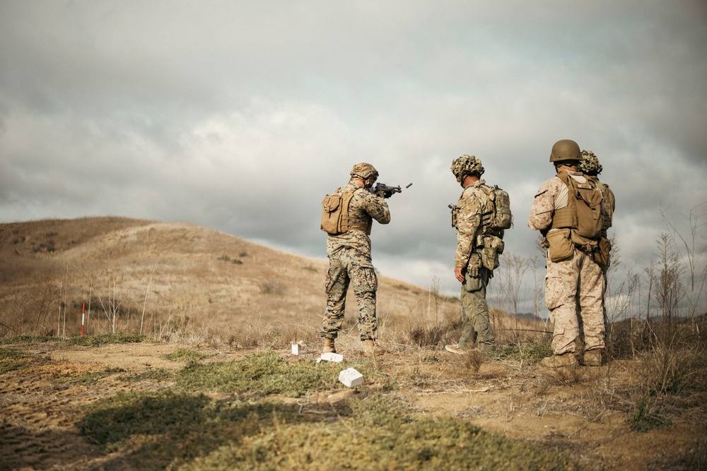 SUAS Integration Course students conduct field exercise