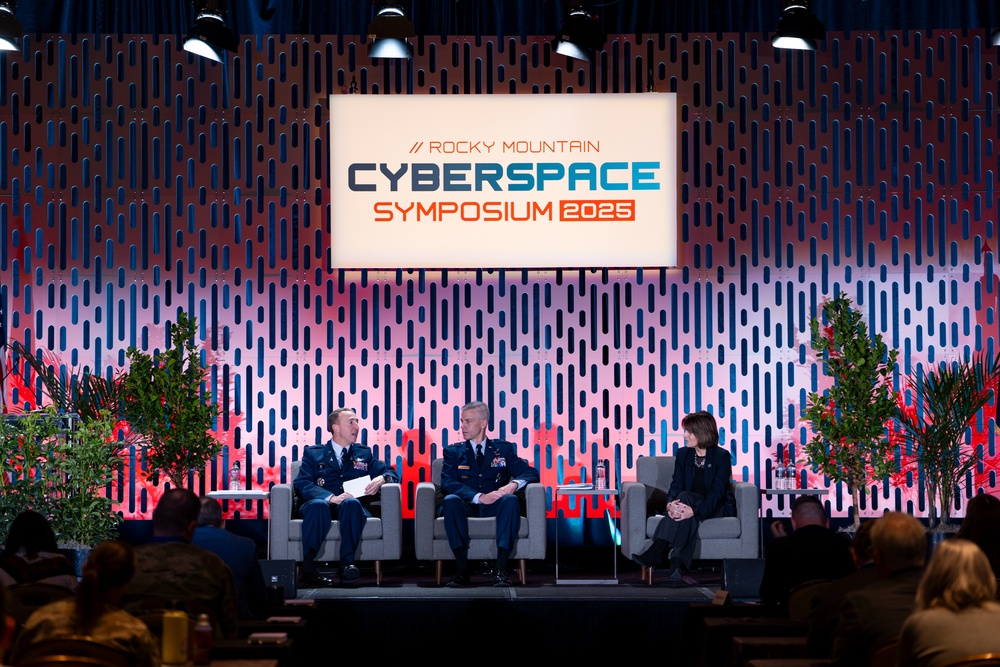 Fireside Chat Explores STARCOM’s Future in Cyberspace