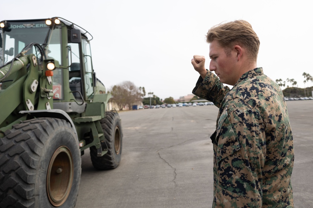 11th Marine Expeditionary Unit and I Marine Expeditionary Force Support Battalion conduct prescheduled strategic mobility exercise