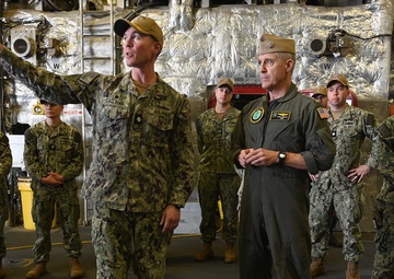 COMPACFLT Visits USS Manchester