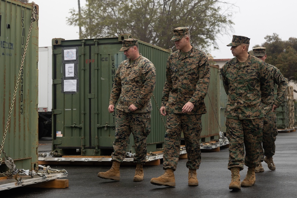 11th Marine Expeditionary Unit and I Marine Expeditionary Force Support Battalion conduct prescheduled strategic mobility exercise