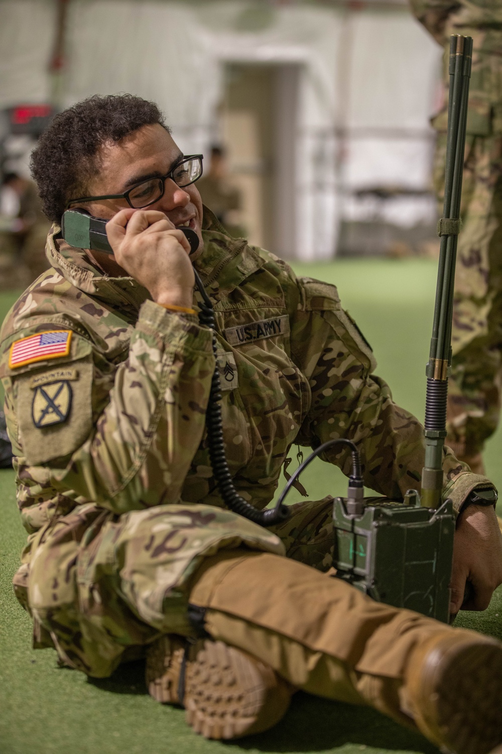 10th Mountain and 11th Airborne Division Soldiers train on radio operations