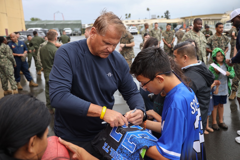 Legends and Heroes Unite: National Football League Hall of Famers and Cheerleaders join forces with Marines at MCBH