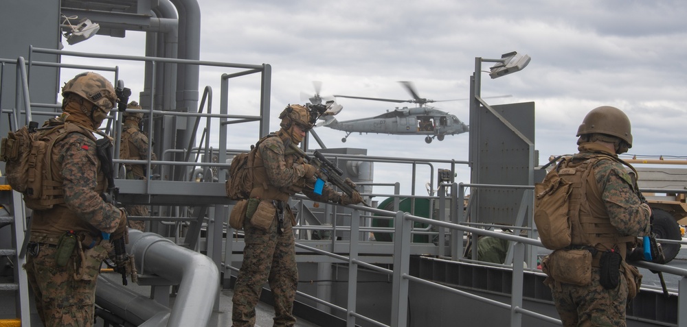 31st MEU Marines Conduct VBSS Training