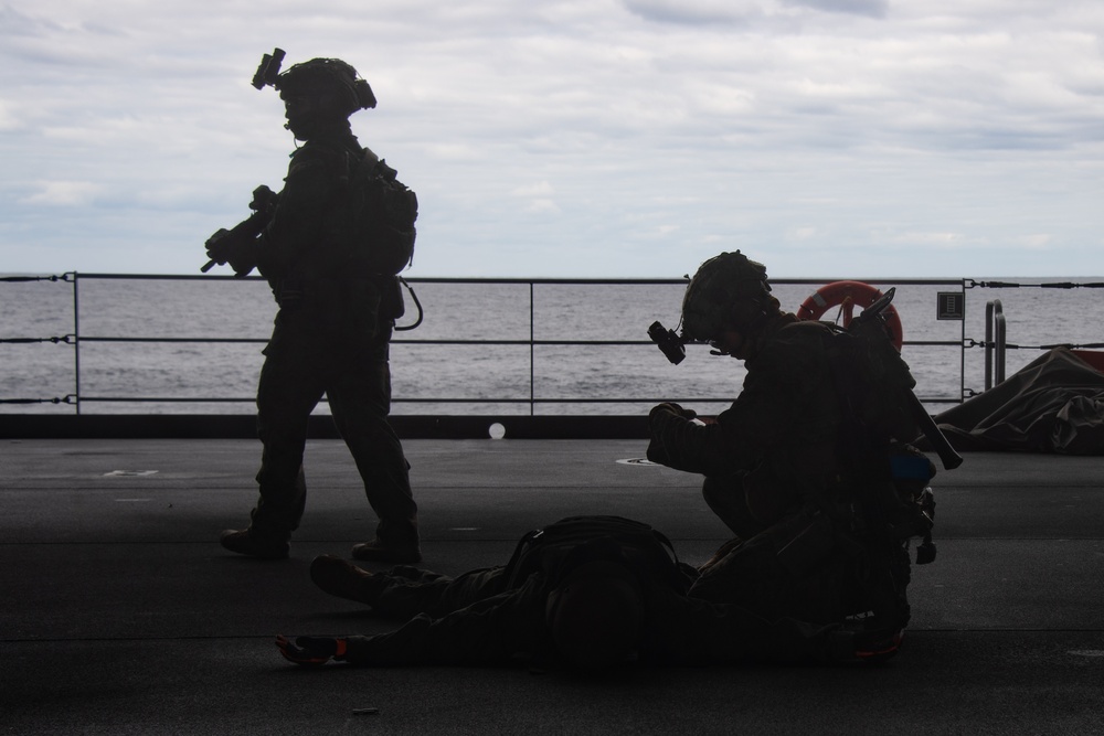 31st MEU Marines Conduct VBSS Training