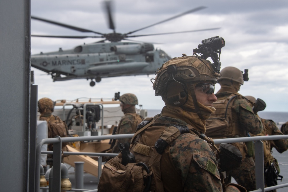 31st MEU Marines Conduct VBSS Training